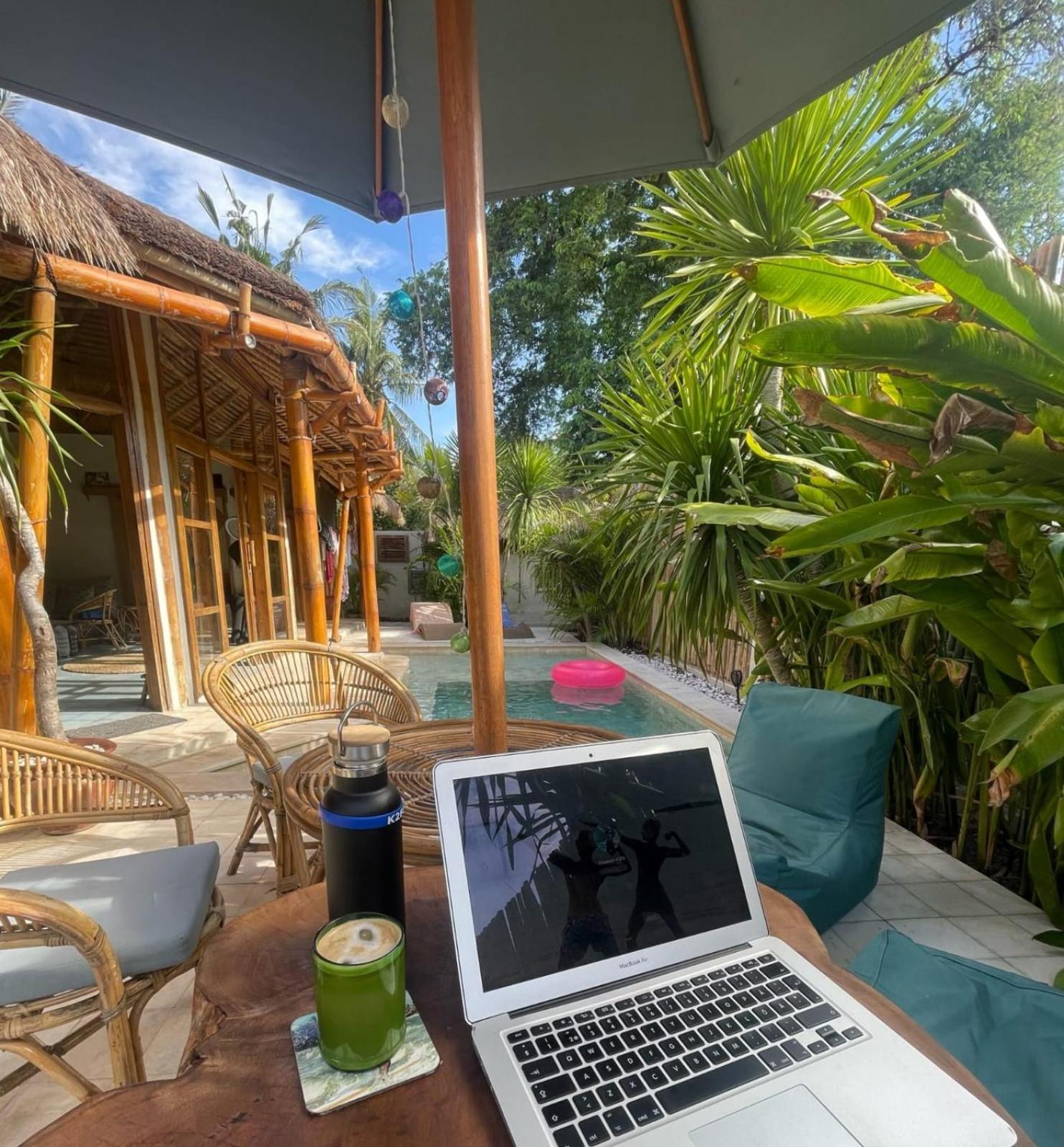 Tipsea Turtle Gili Air Hotel Exterior foto